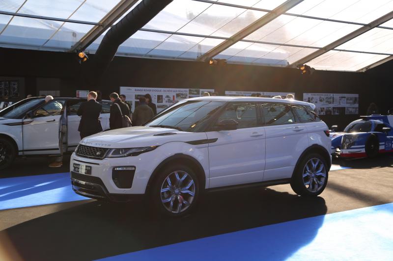 Exposition Land Rover | nos photos au Festival Automobile International